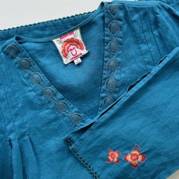 Johnny Was Messine V-Neck Top w/ Side Slits in Teal Floral Embroidered Linen S - Picture 8 of 15